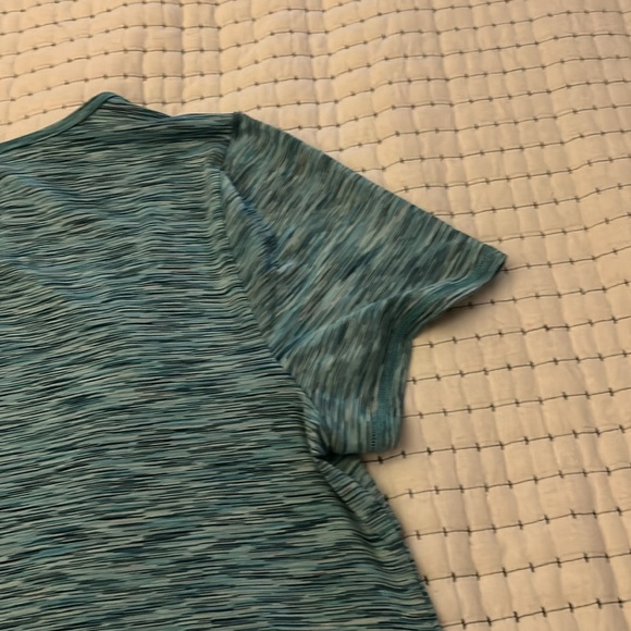 LIVI Short Sleeve Recycled LIVI Soft Tunic - Picture 9 of 10